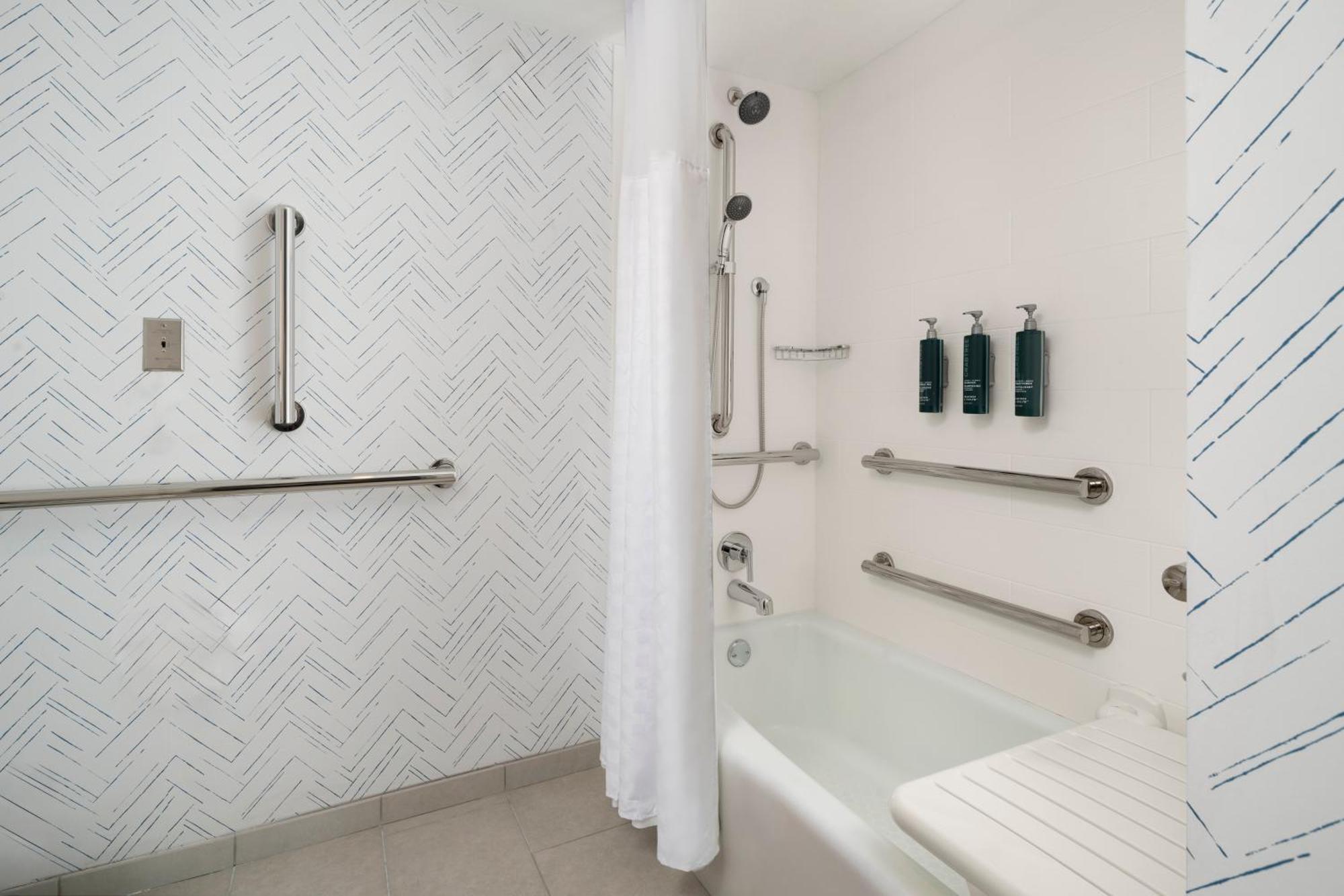 מלון Doubletree By Hilton Hartford Downtown מראה חיצוני תמונה